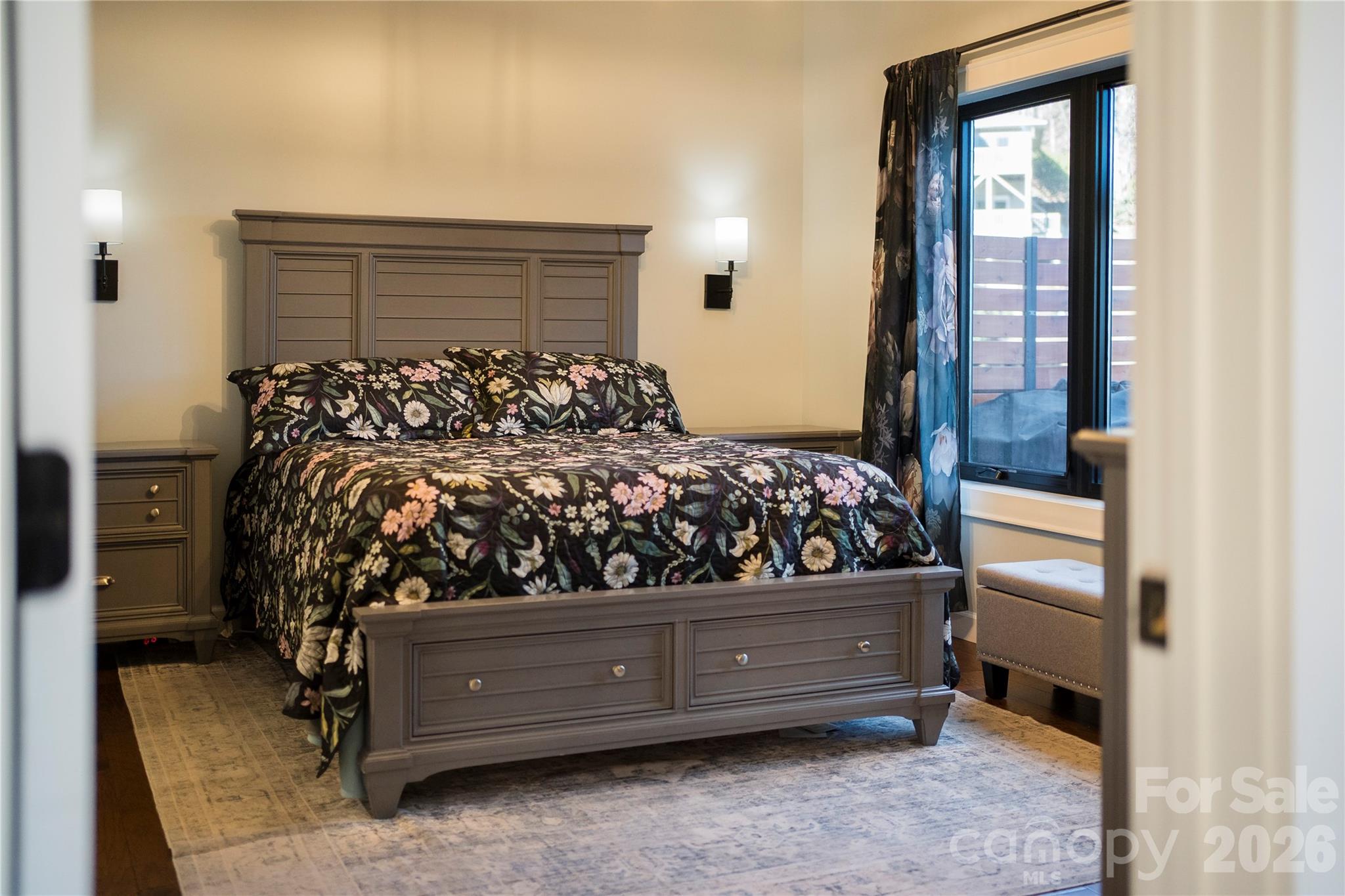 Hawks Crest - Residential