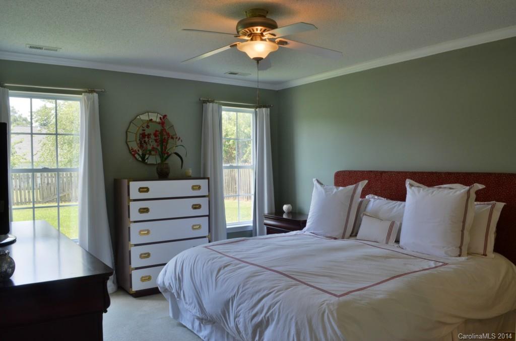 The Villages Of Leacroft - Residential