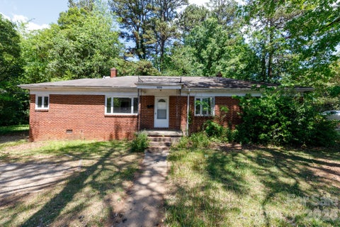 Photo for 1441 Goodwin Avenue