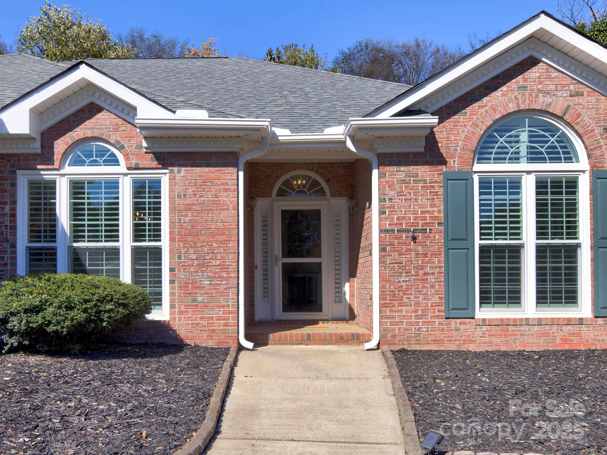 4411 Turnberry Court SW