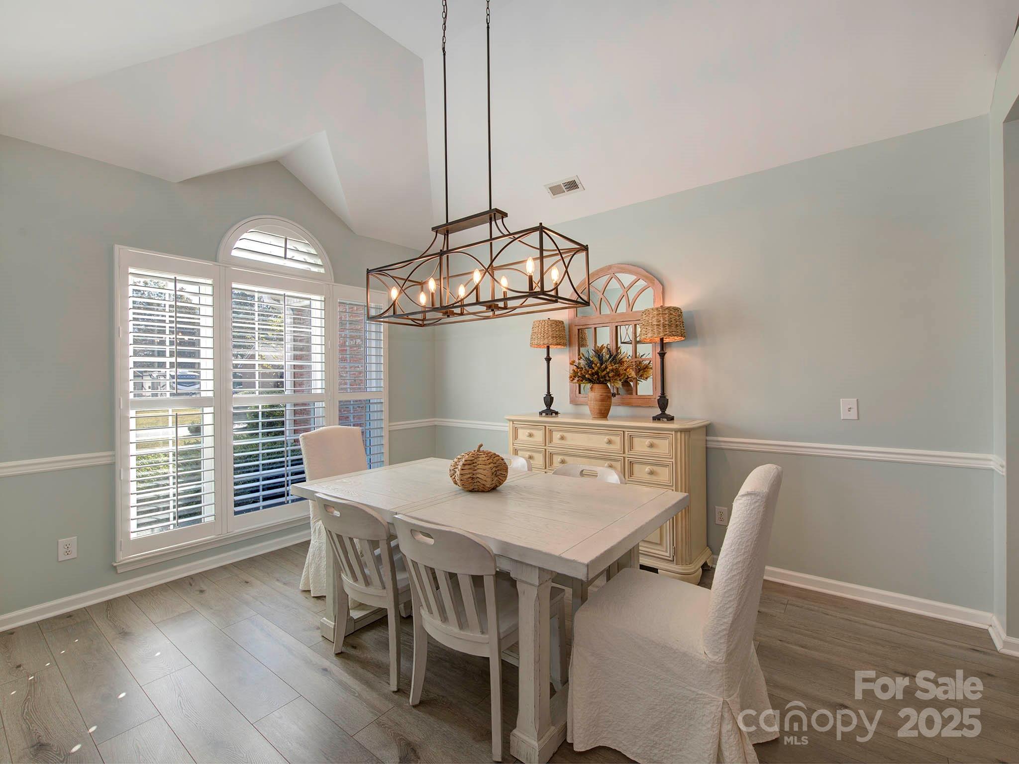 4411 Turnberry Court SW