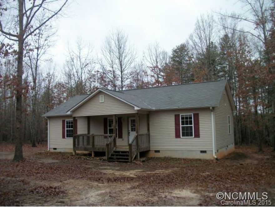 great starter home or downsizing, newer home appears to be in good condition , open floor plan and nice location in the green creek area in the heart of horse country. Home has a private setting and a nice sized lot.