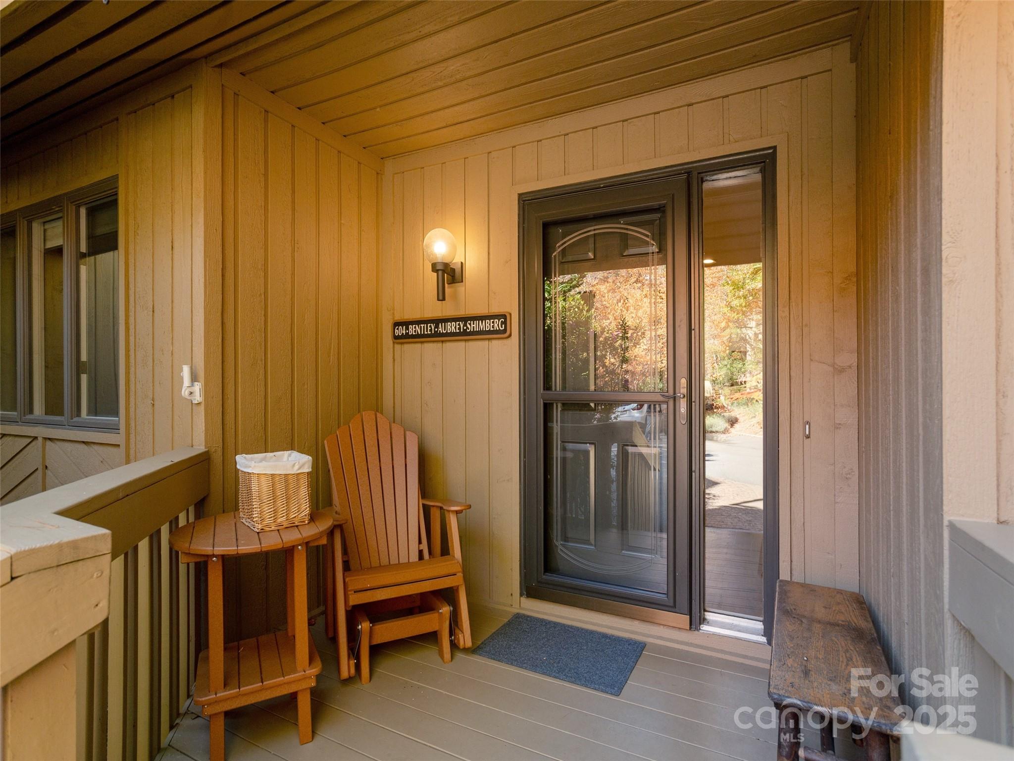 604 Spanish Oak Lane