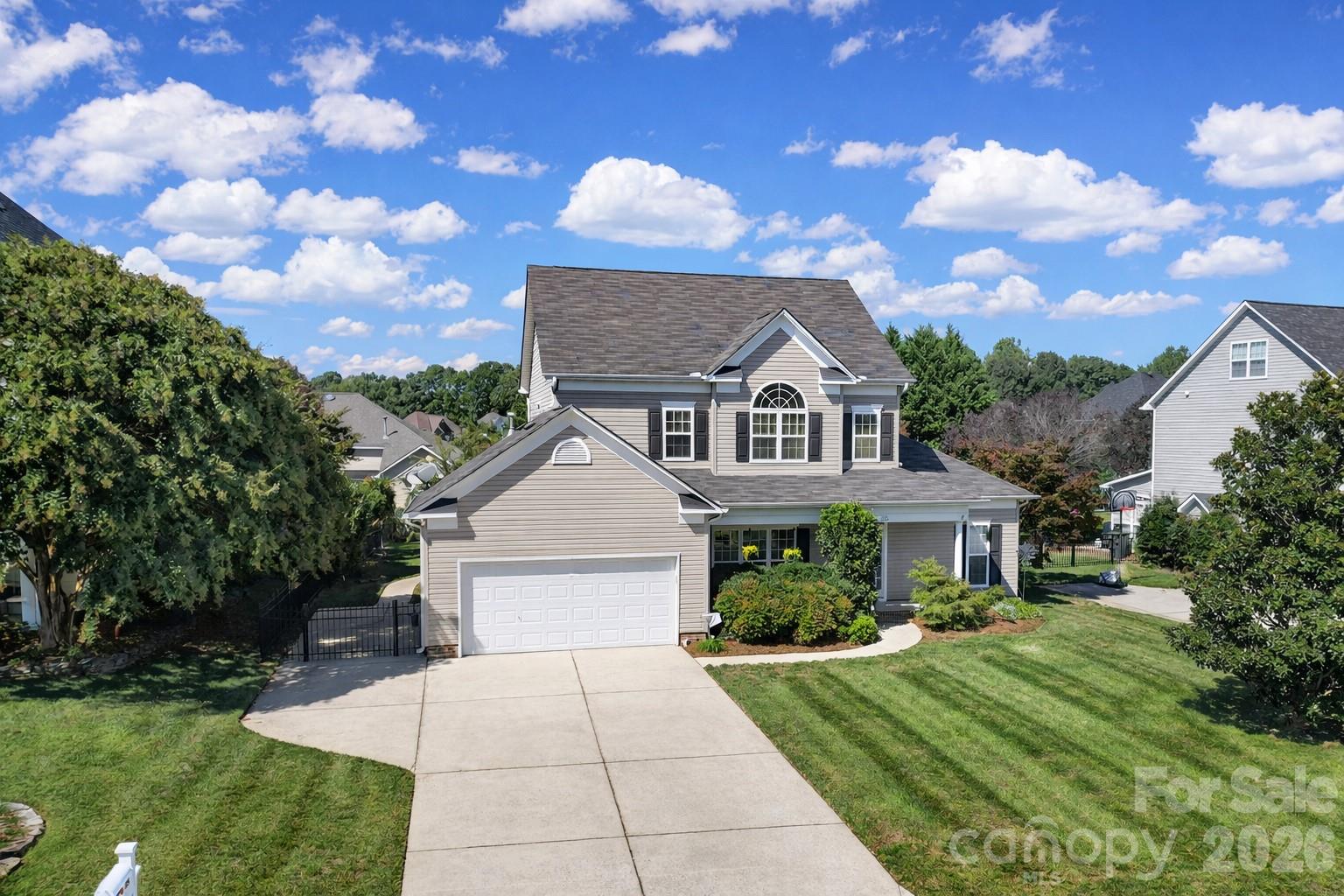 115 Lamplighter Lane