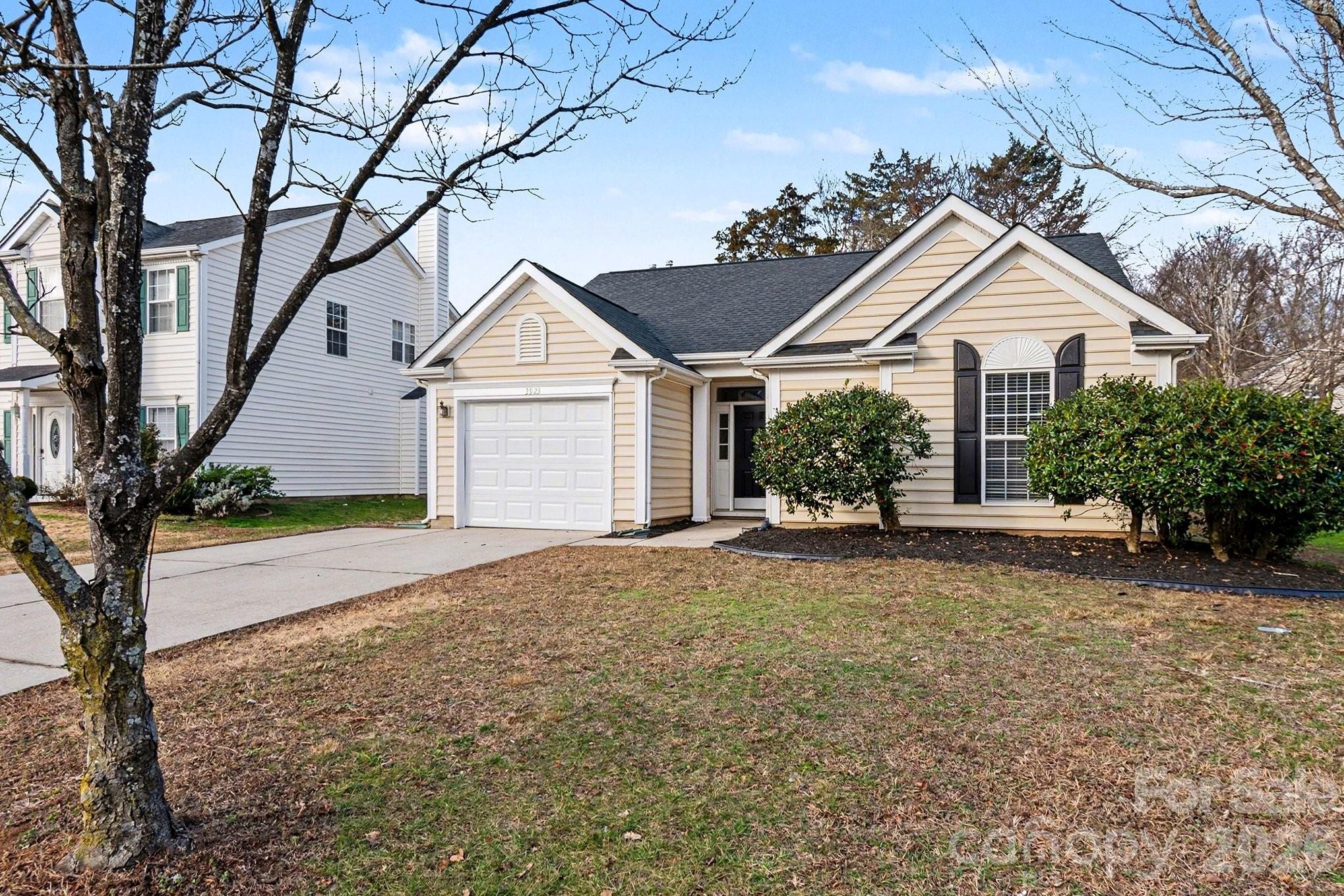 3923 E Cedar Hill Drive