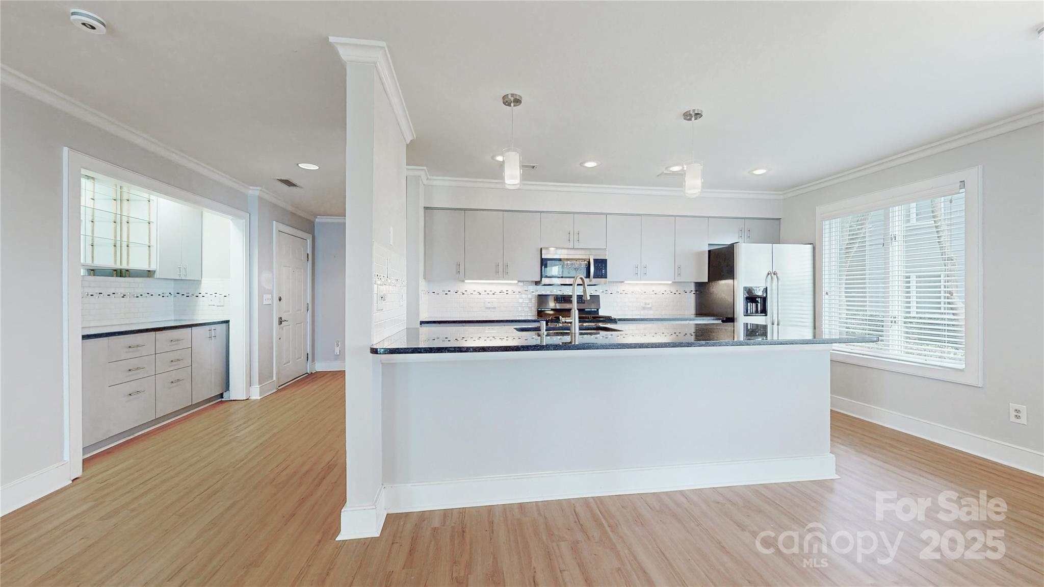 Lake Club - Residential