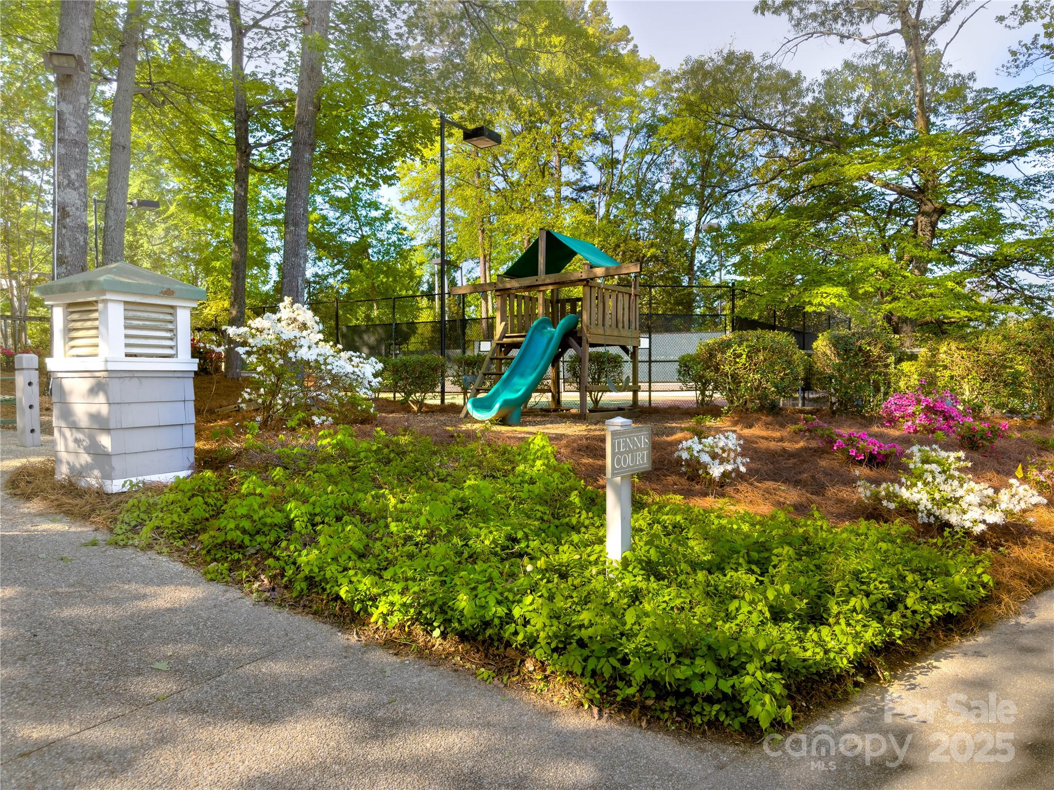 Lake Club - Residential