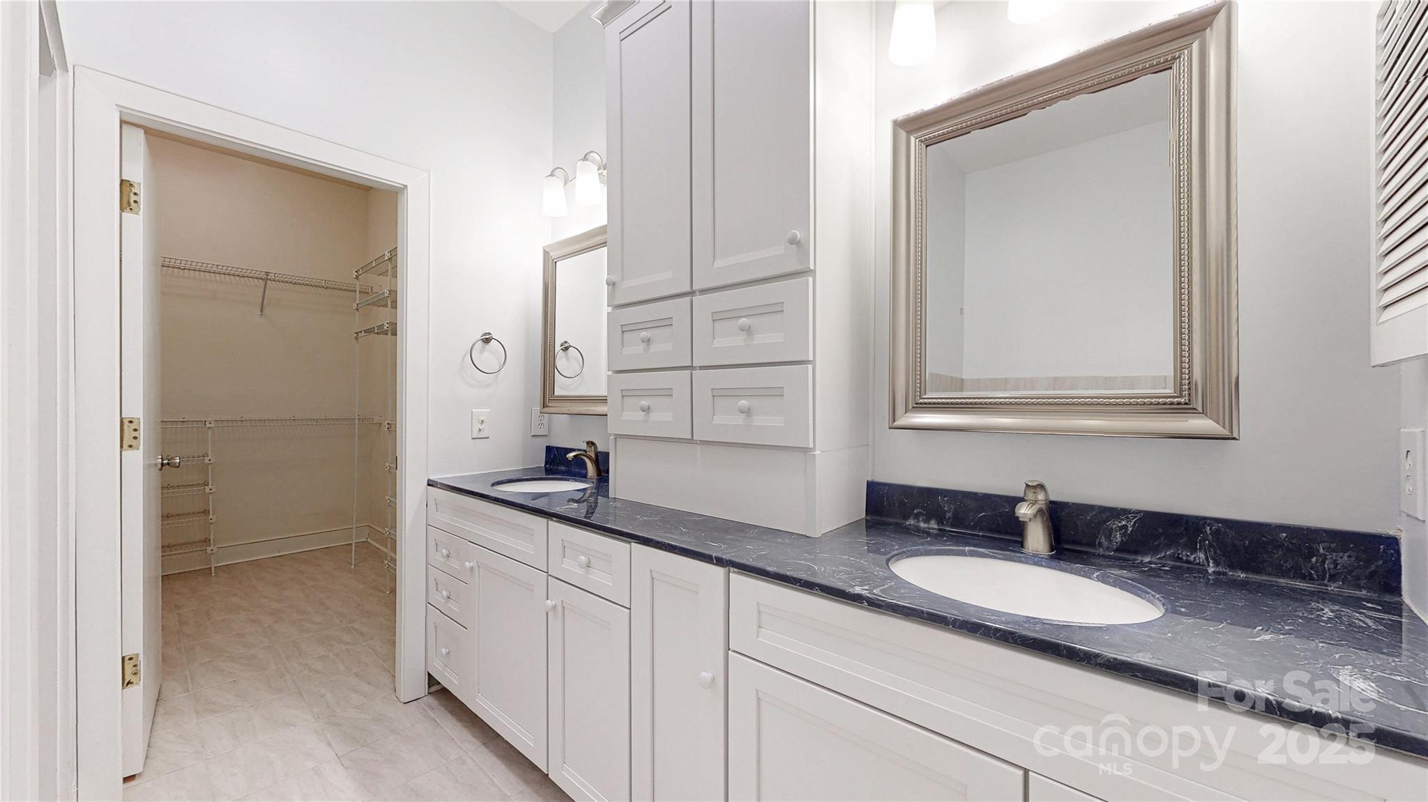 Lake Club - Residential