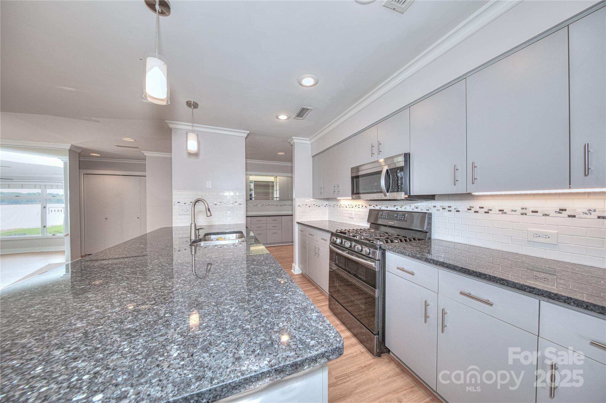 Lake Club - Residential