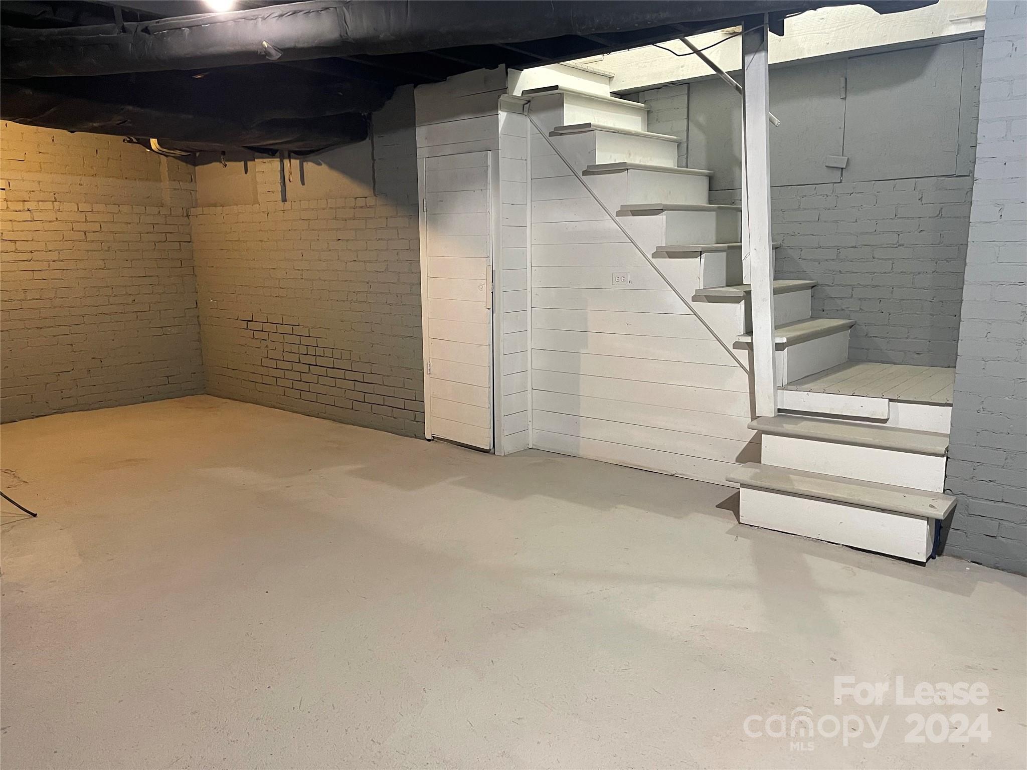 Downtown District - Residential Lease