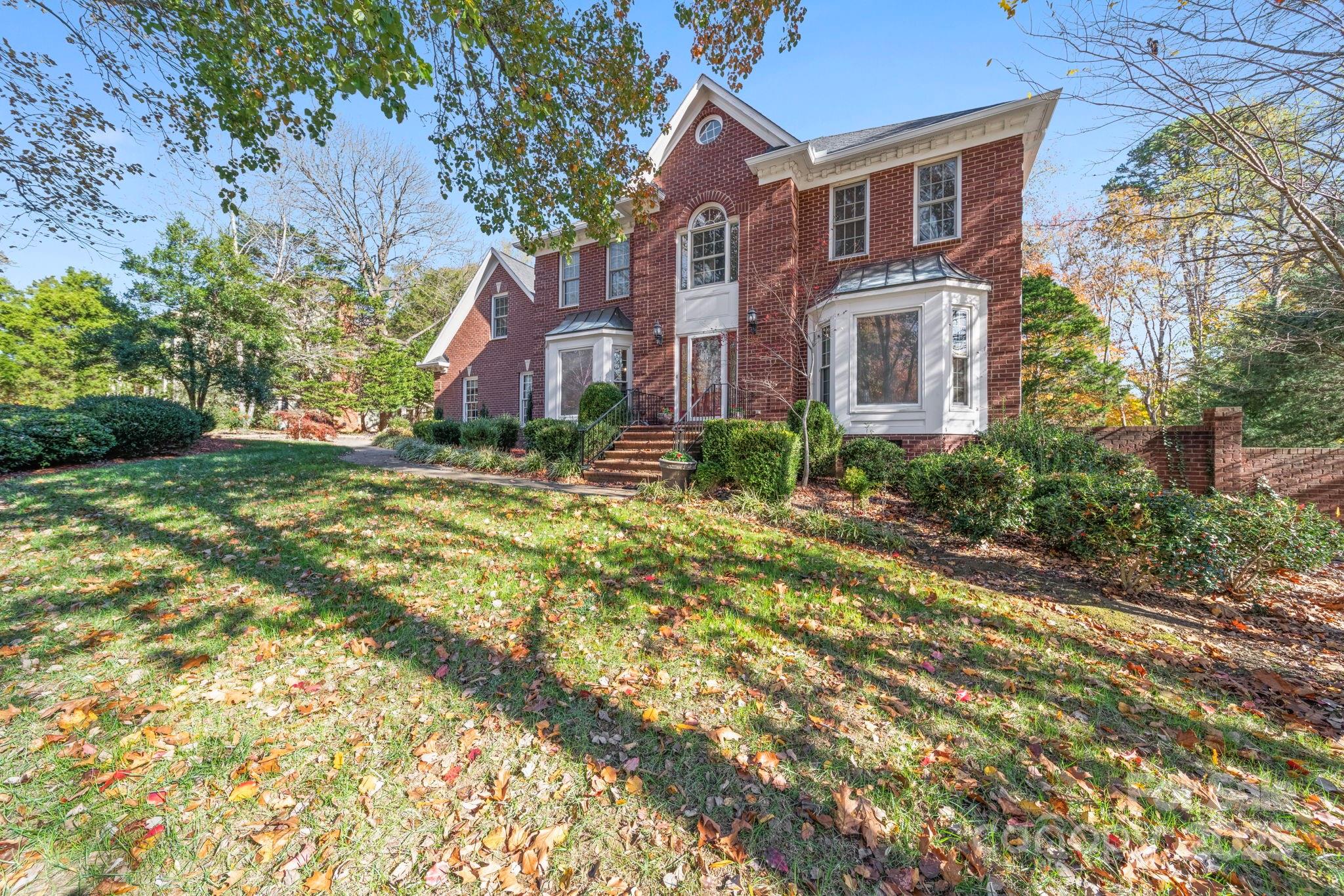 5224 Silchester Lane