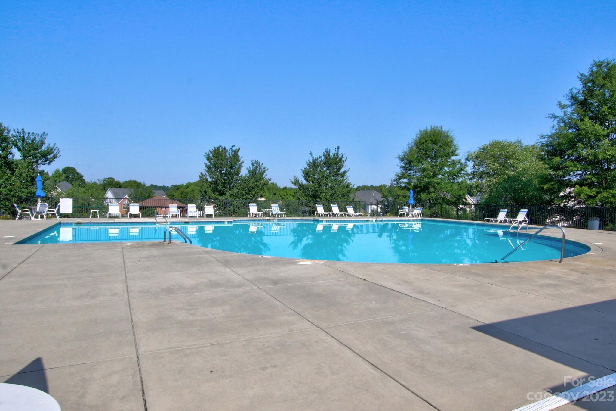 Curtis Pond - Residential