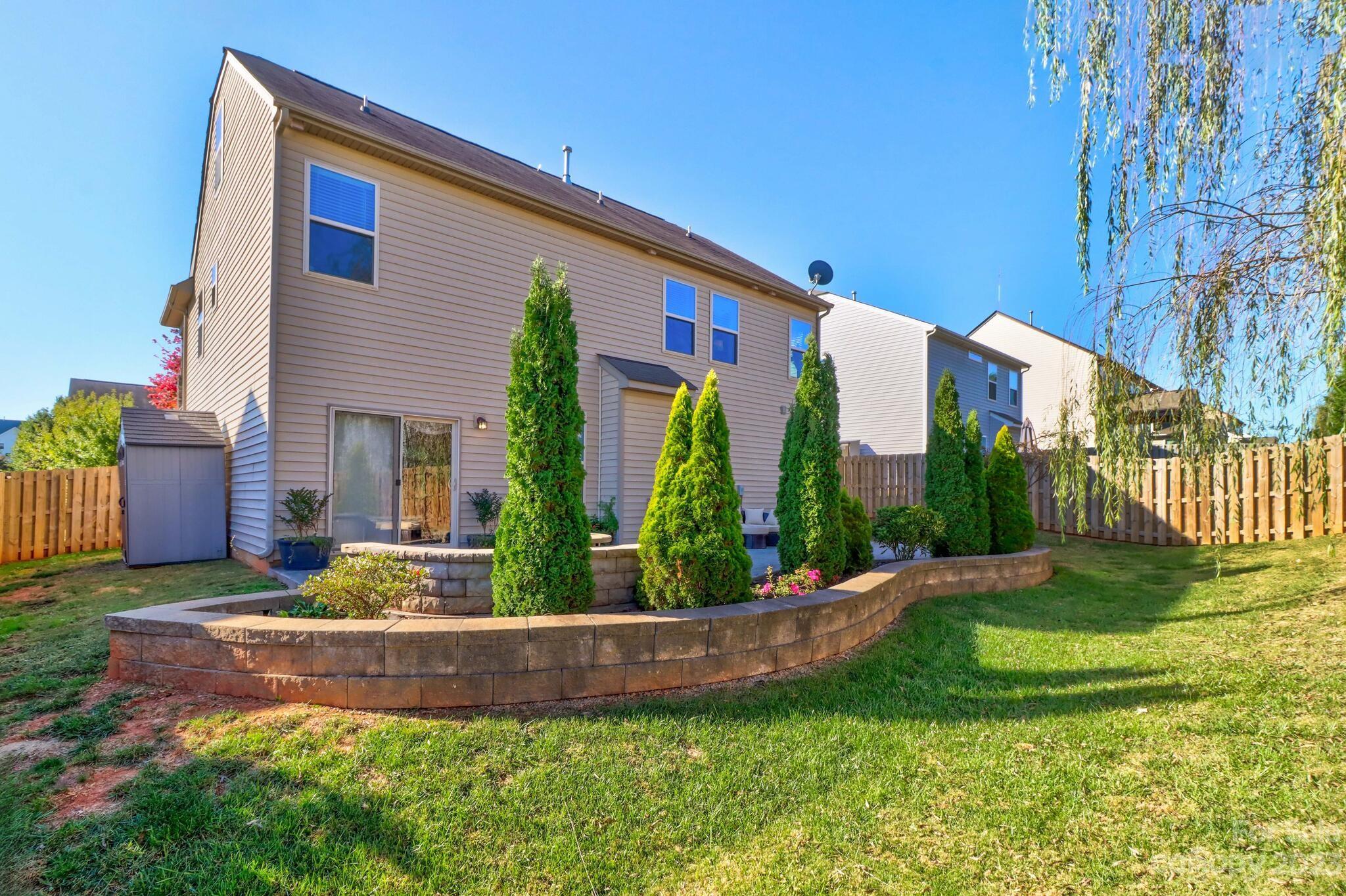 Curtis Pond - Residential