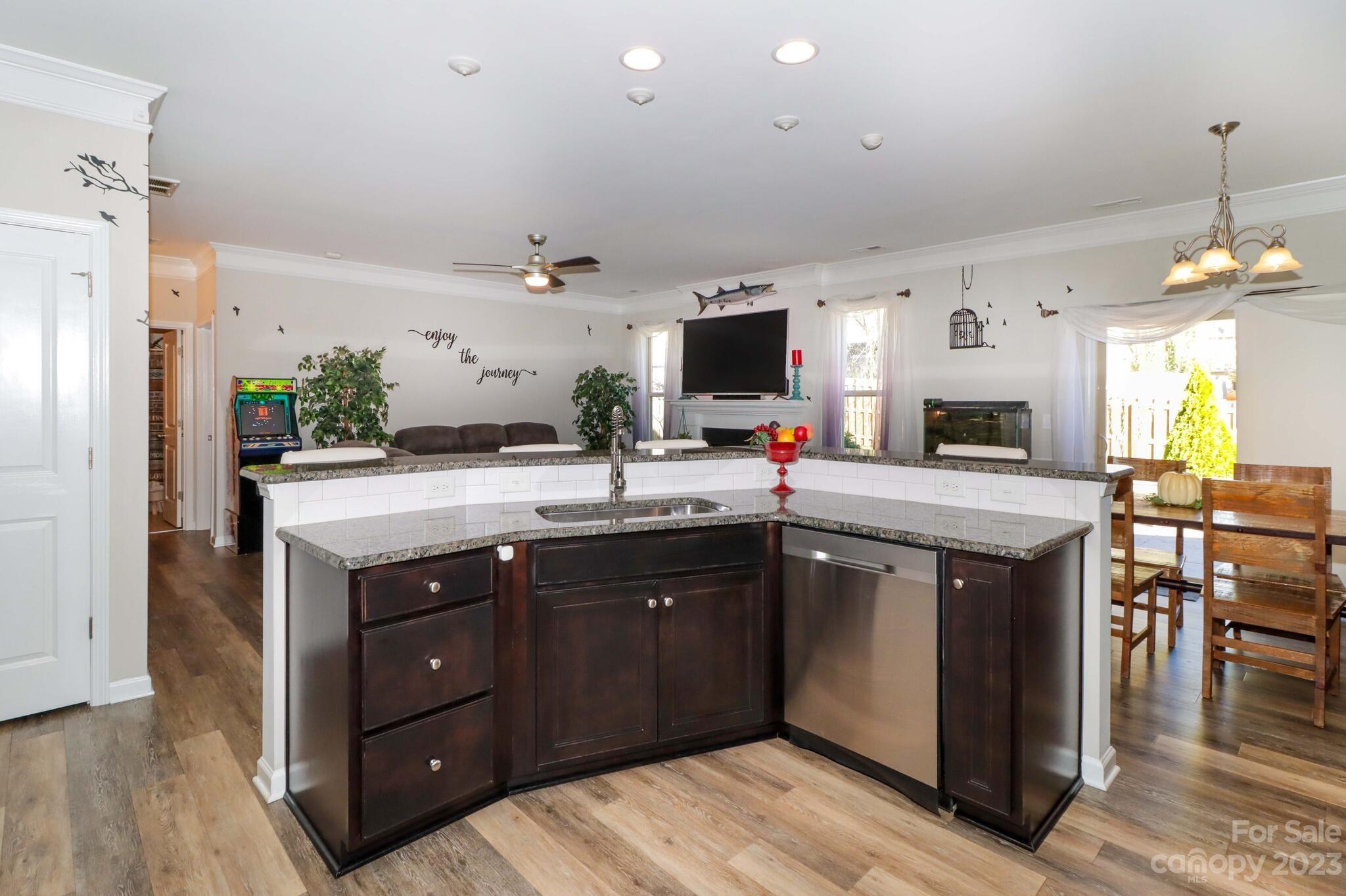 Curtis Pond - Residential