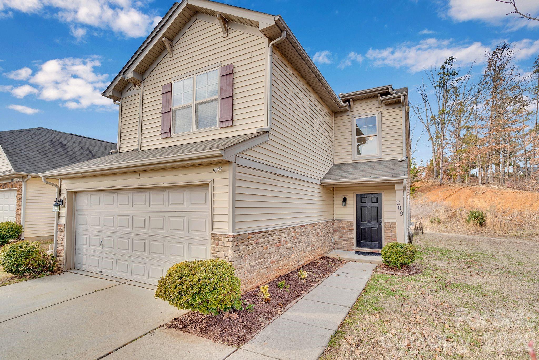 209 Oakton Glen Court