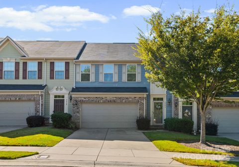 3443 Hornets Nest Way Charlotte NC 28208