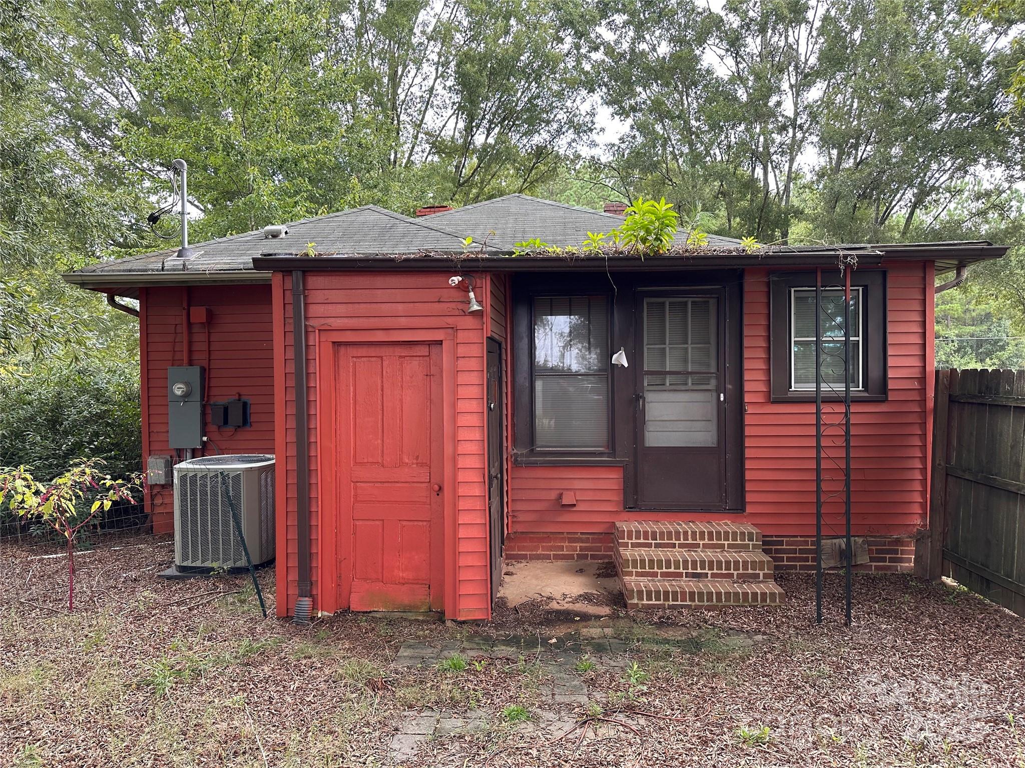 872 Shearers Road