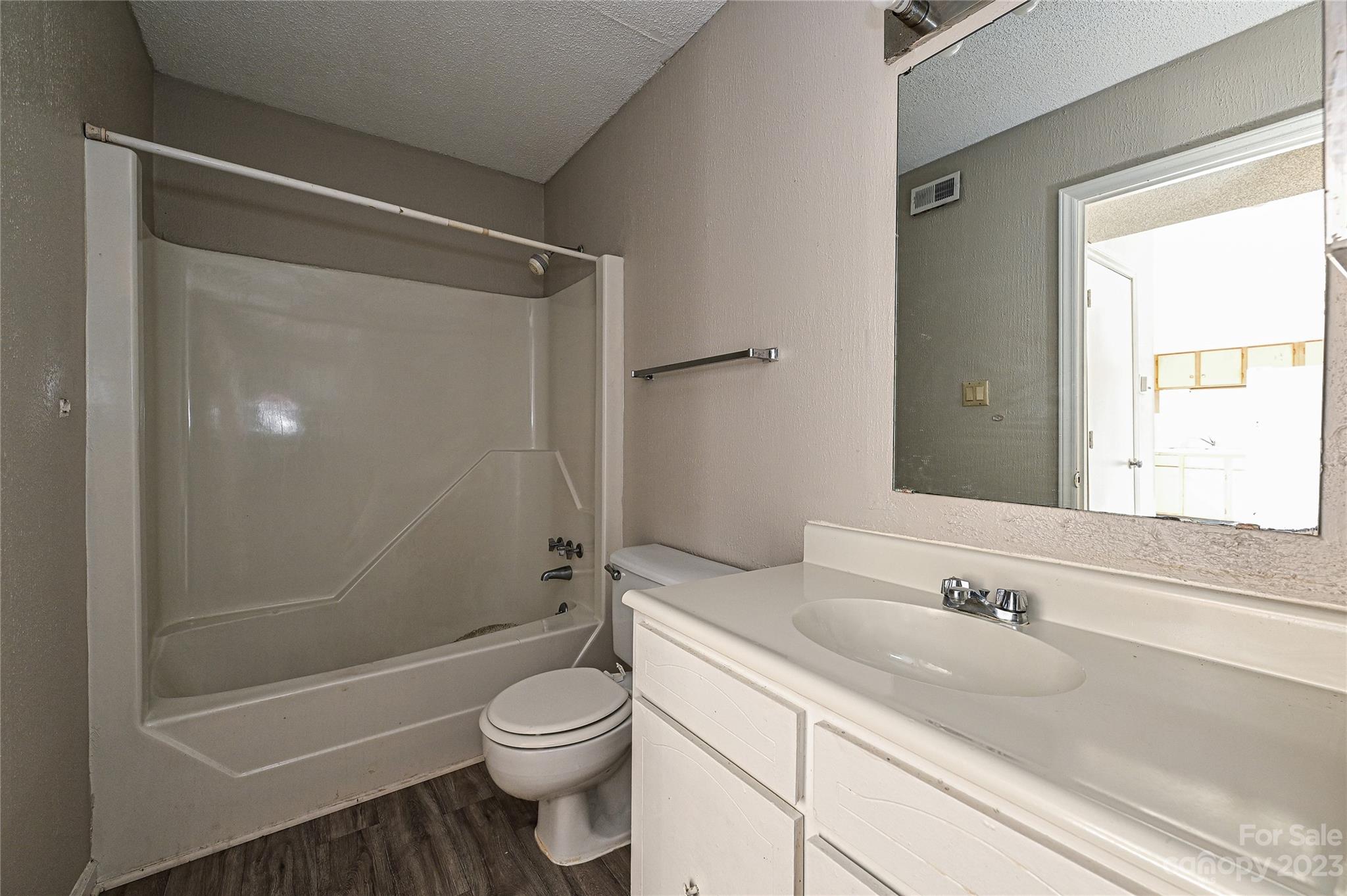 Sharon Lakes - Residential