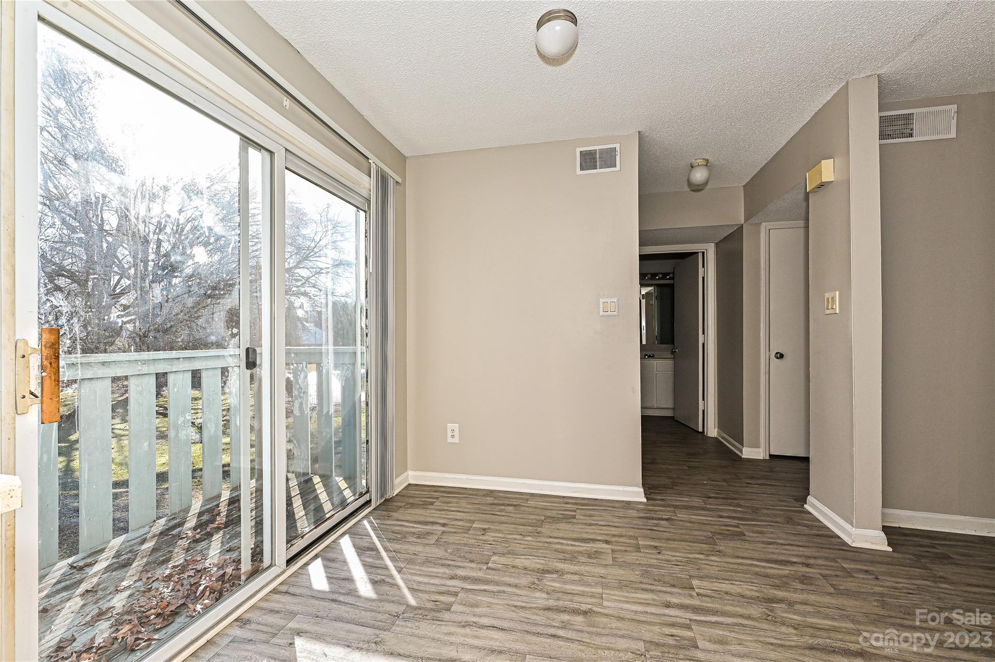 Sharon Lakes - Residential