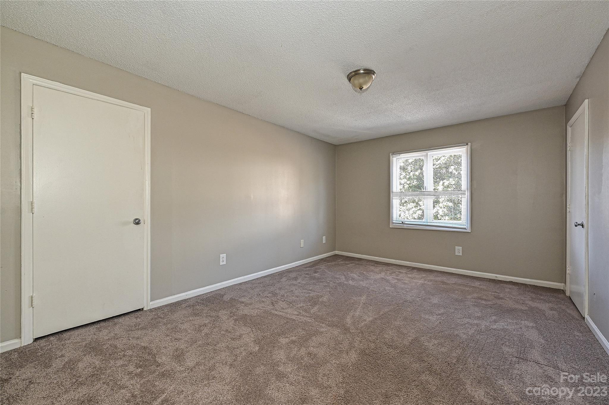 Sharon Lakes - Residential