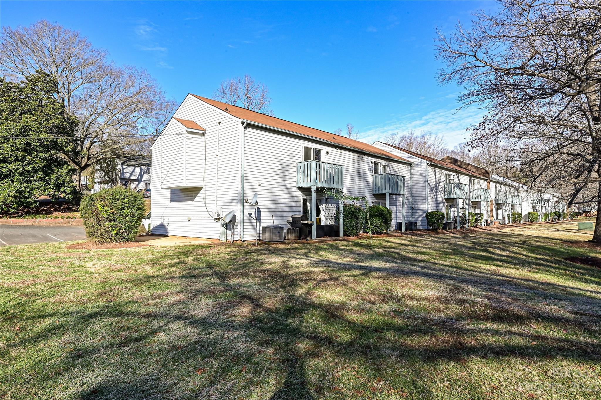 Sharon Lakes - Residential