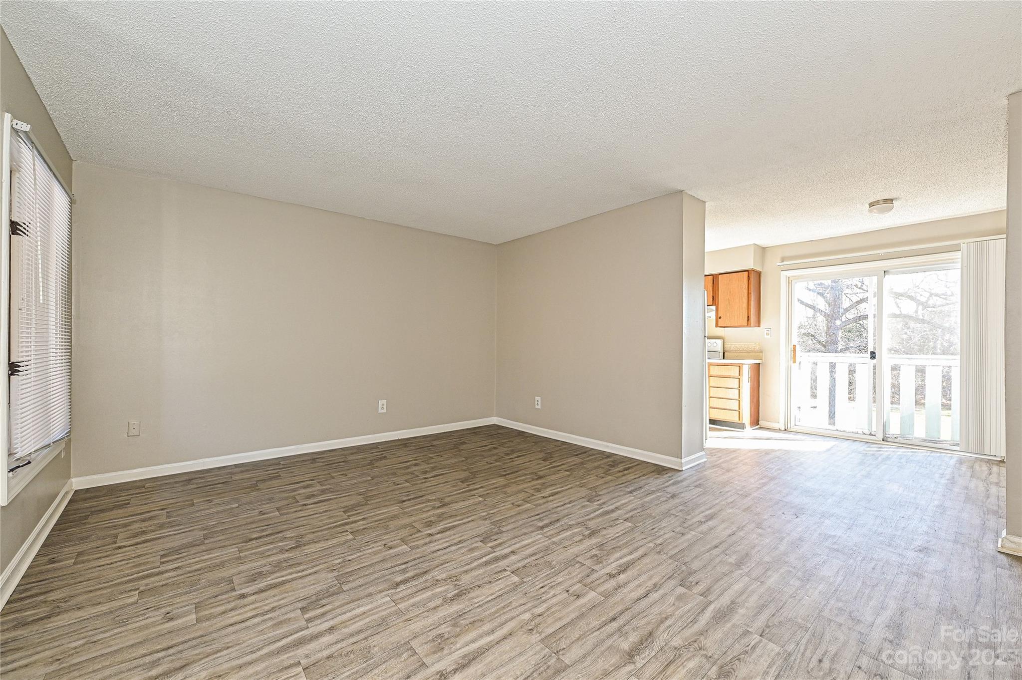 Sharon Lakes - Residential