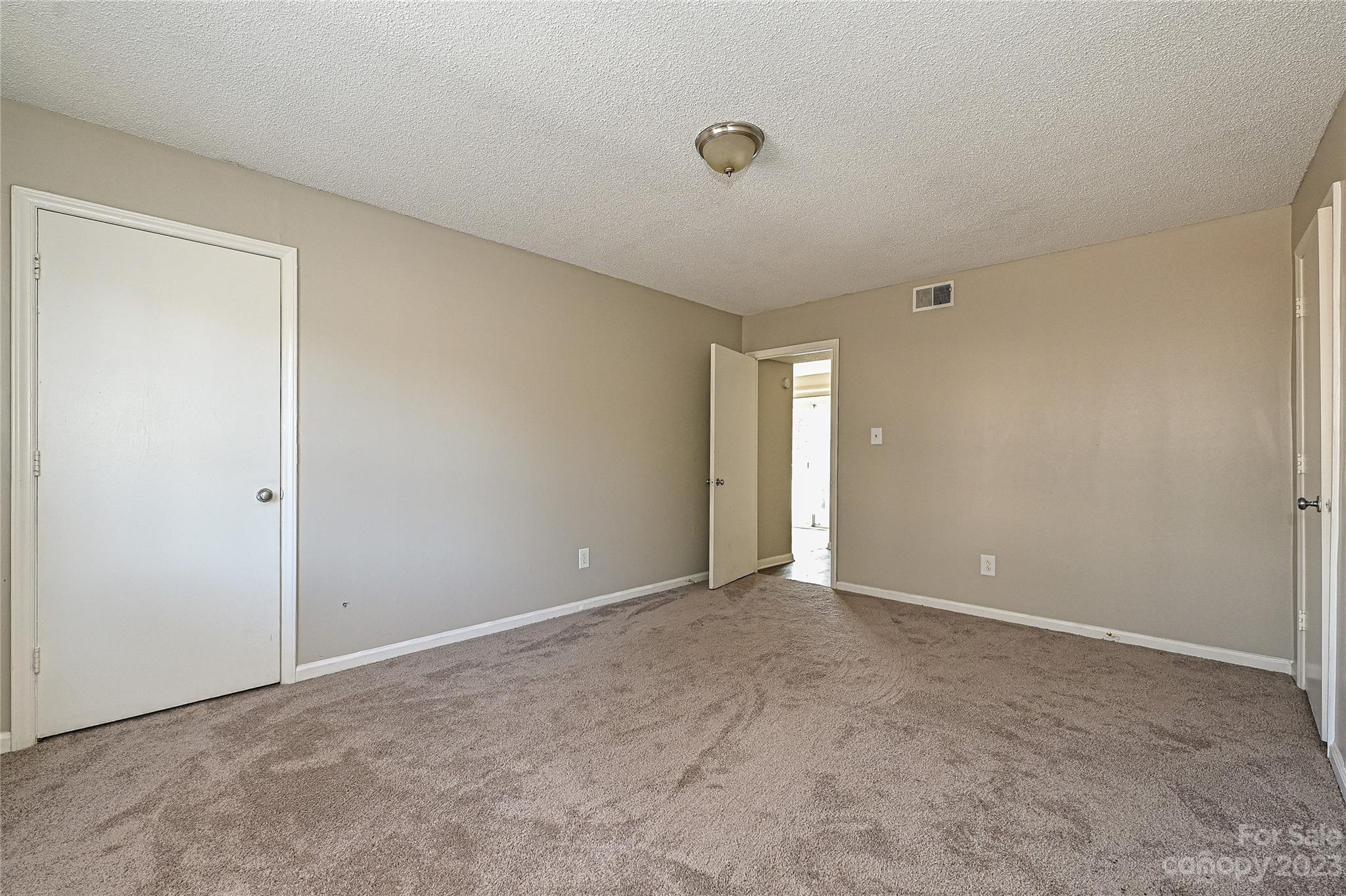 Sharon Lakes - Residential