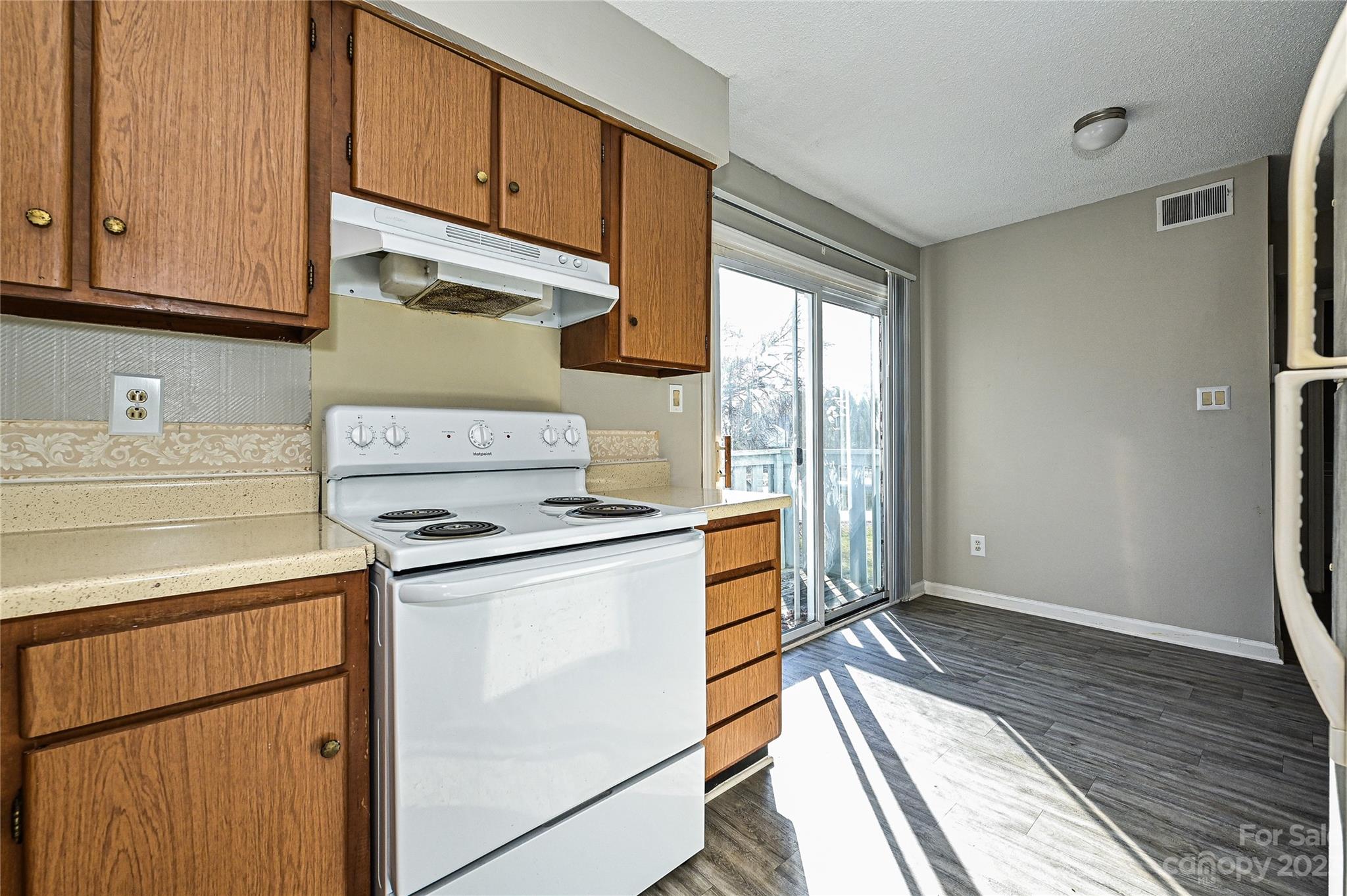 Sharon Lakes - Residential