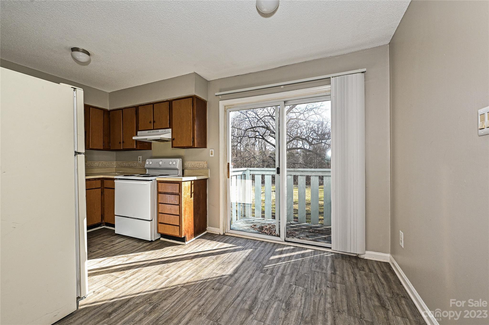 Sharon Lakes - Residential