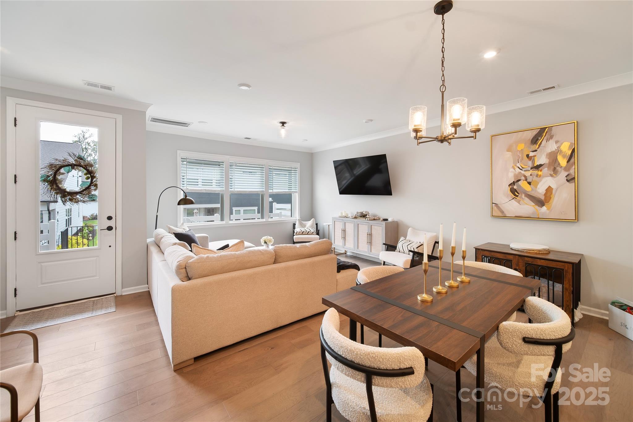 5941 Mantle Way