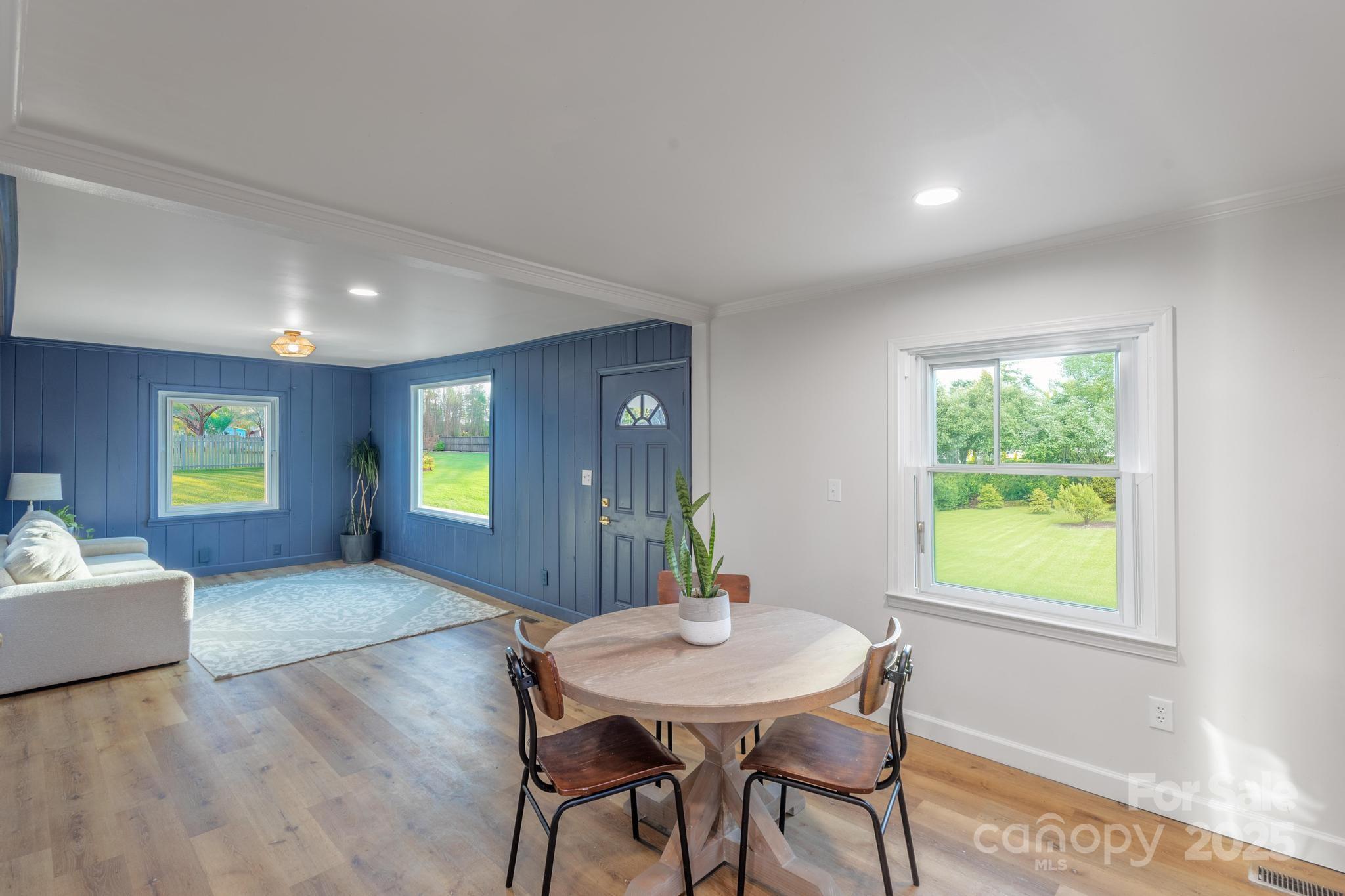 HENKEL CRAIG LIVESTOCK - Residential