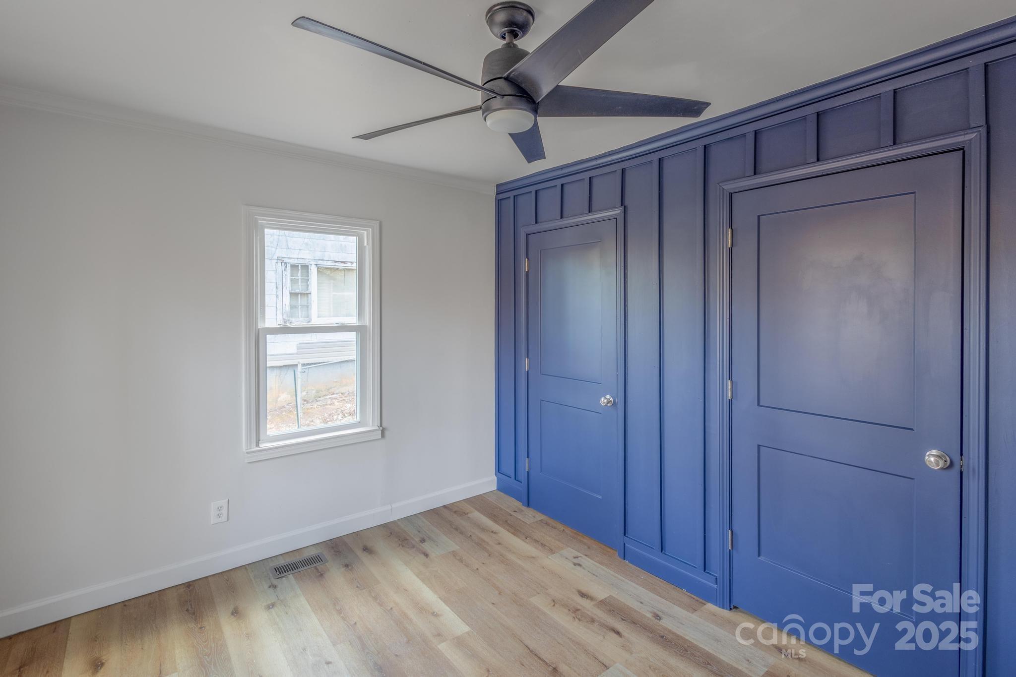 HENKEL CRAIG LIVESTOCK - Residential