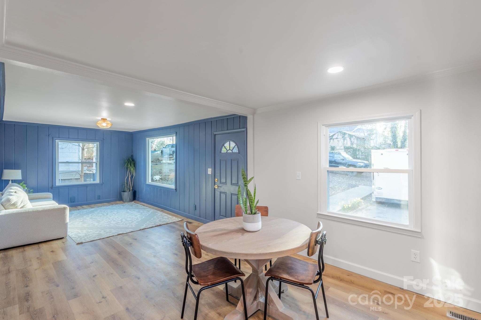 HENKEL CRAIG LIVESTOCK - Residential
