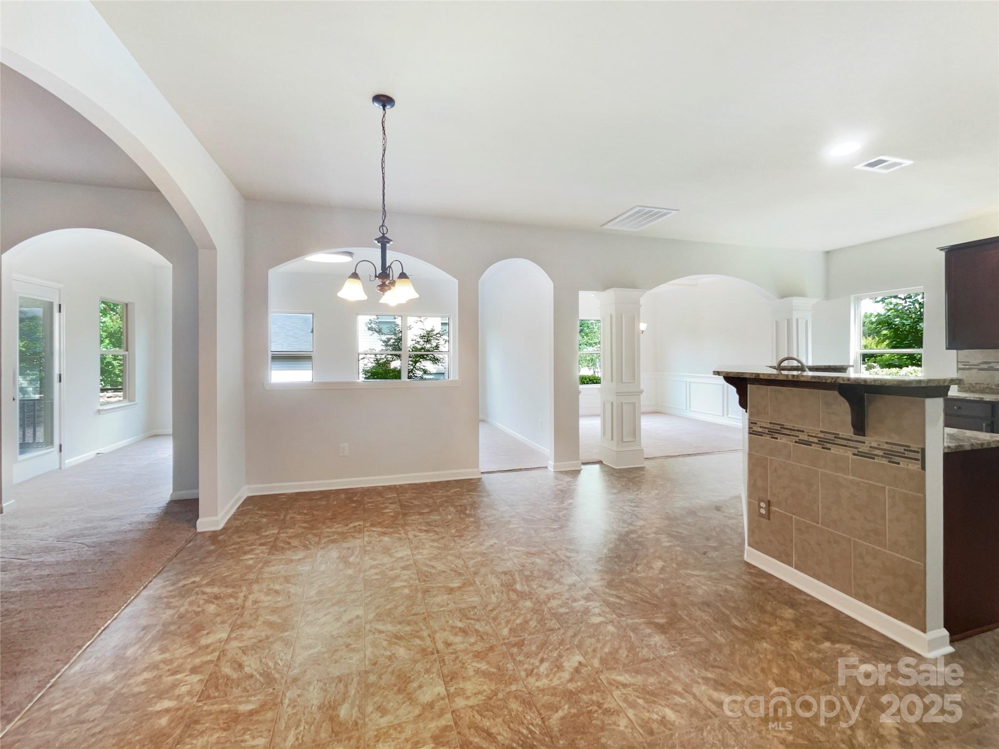 Oaks On Main - Residential