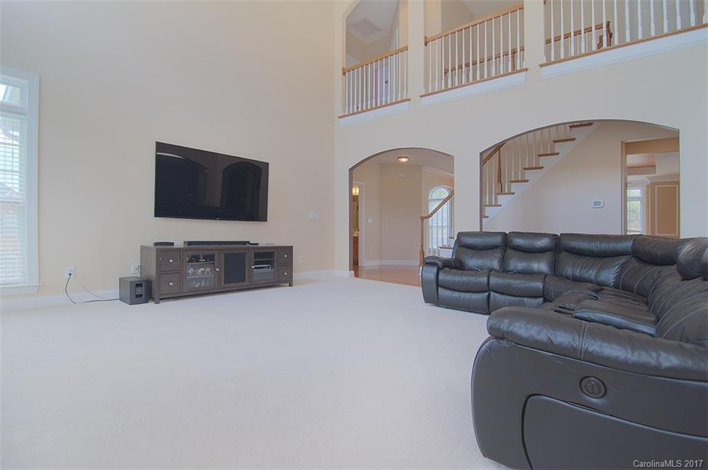 Old Stone Crossing - Residential