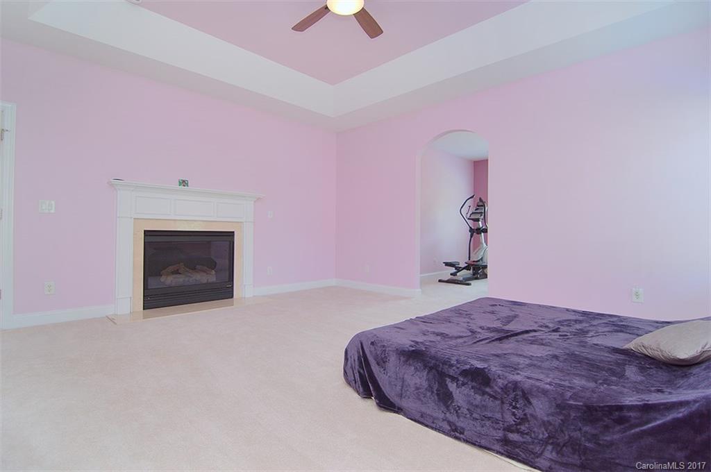 Old Stone Crossing - Residential