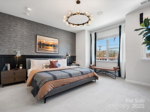 5628 Kingspan Drive Charlotte NC 28217
