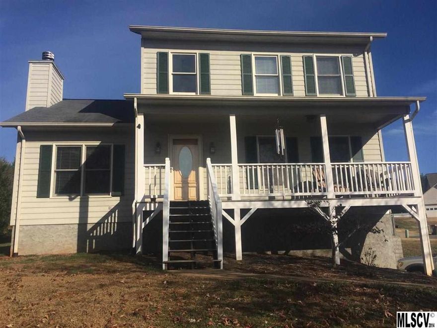 Must see the cheapest priced home in Maple Crest!  This home has 3 bedrooms and 2.5 bath, with vaulted ceilings and fireplace in the living room.  The master is on the main level  with a double sink vanity. Double car garage and storage in the basement.  Fantastic back yard on a corner lot boring the cul-de-sac.