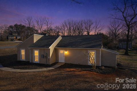 Photo of 1878 Thoreau Court, Connelly Springs, NC 28612 (MLS # 4341088)