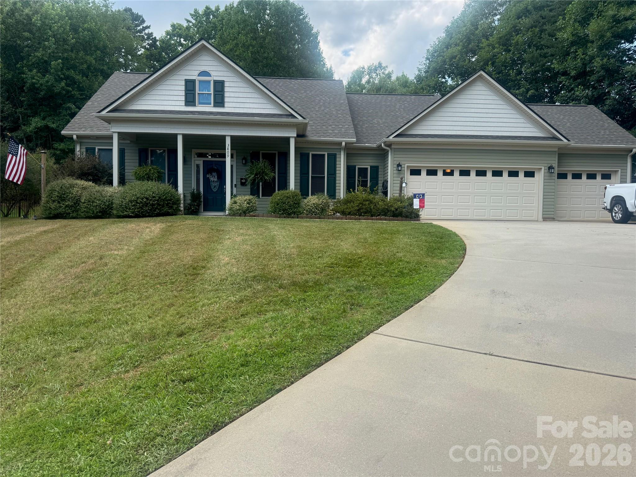 3809 Creek Ridge Drive