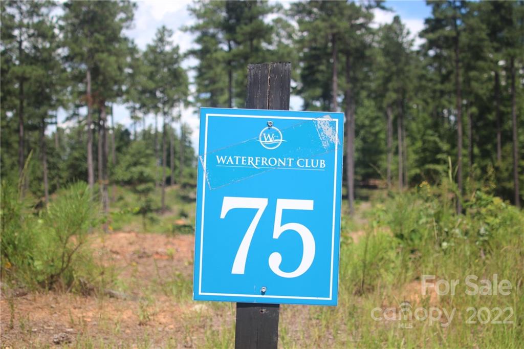 The Waterfront Club - Land