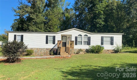 Photo of 140 High Ridge Circle, Maiden, NC 28650 (MLS # 4422471)