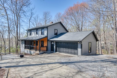Photo of 46 Wahuhu Court, Brevard, NC 28712 (MLS # 4368025)
