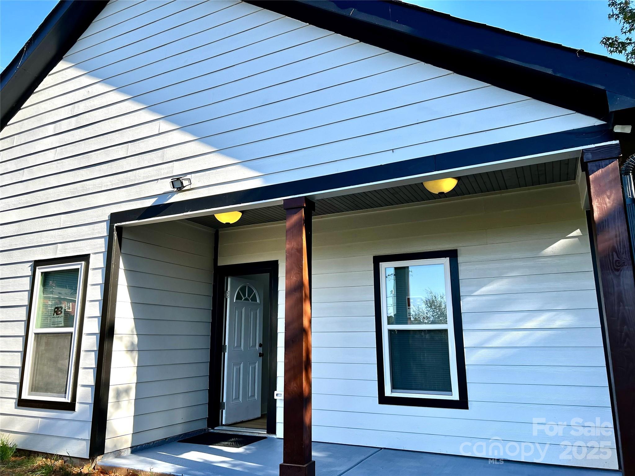 502 S Skyland Drive
