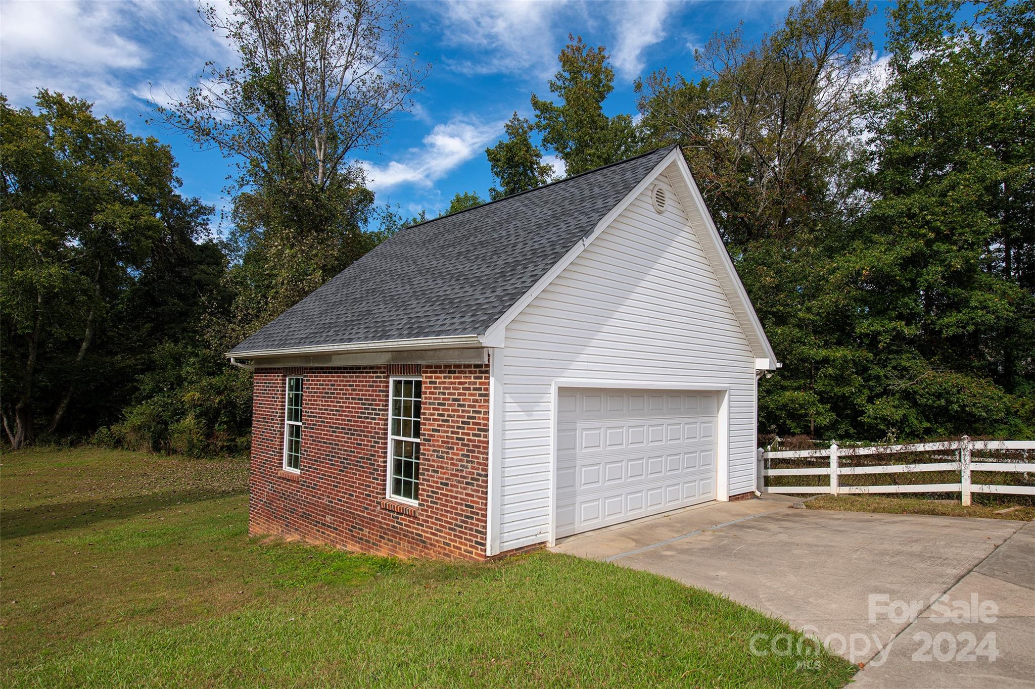 Miller Pond - Residential