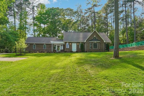 Photo of 361 Stonemarker Road, Mooresville, NC 28117 (MLS # 4374361)