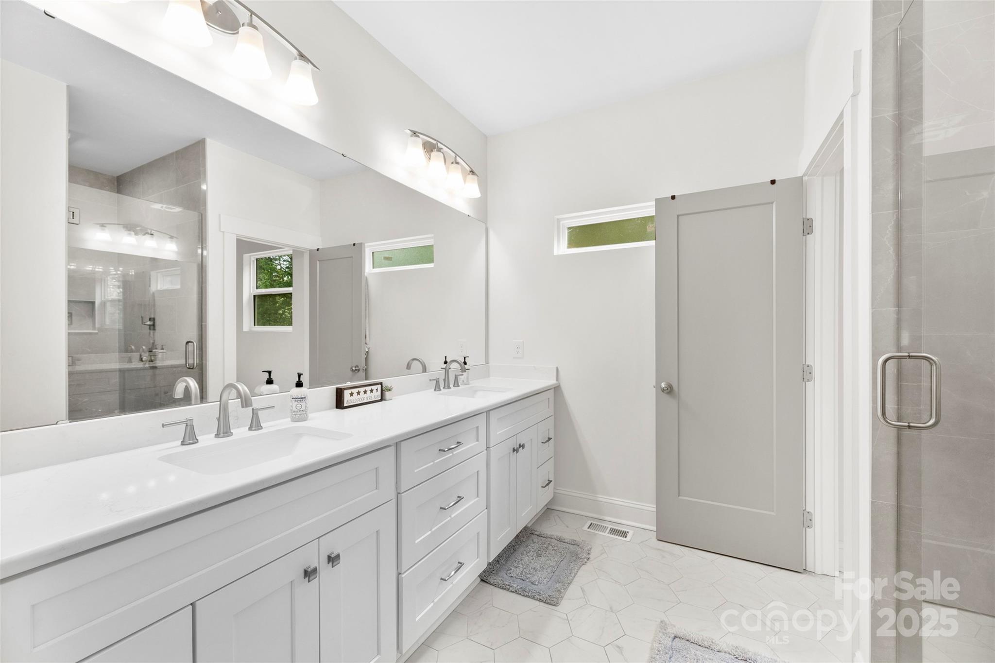 Lakehaven Estates - Residential