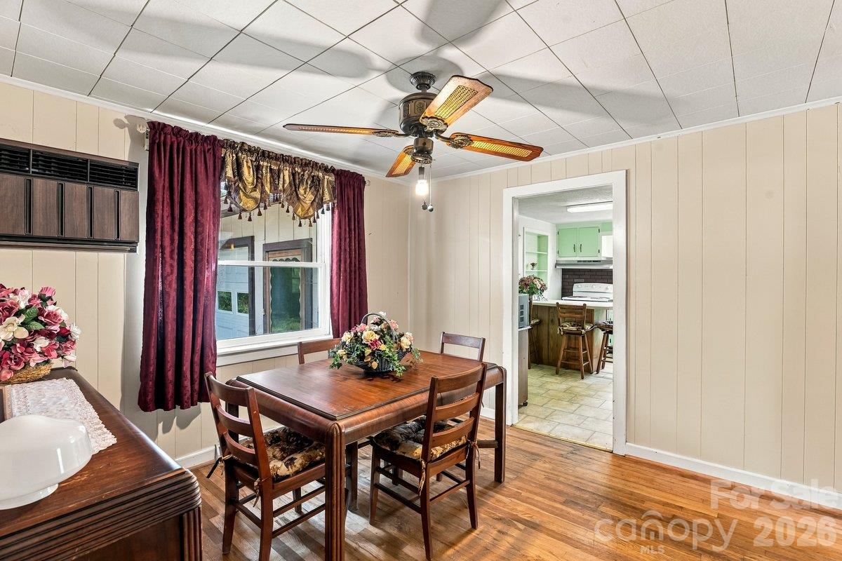 11 Whitt Road