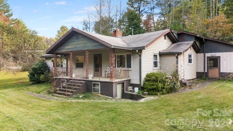 Photo of 11 Whitt Road, Weaverville, NC 28787 (MLS # 4436115)