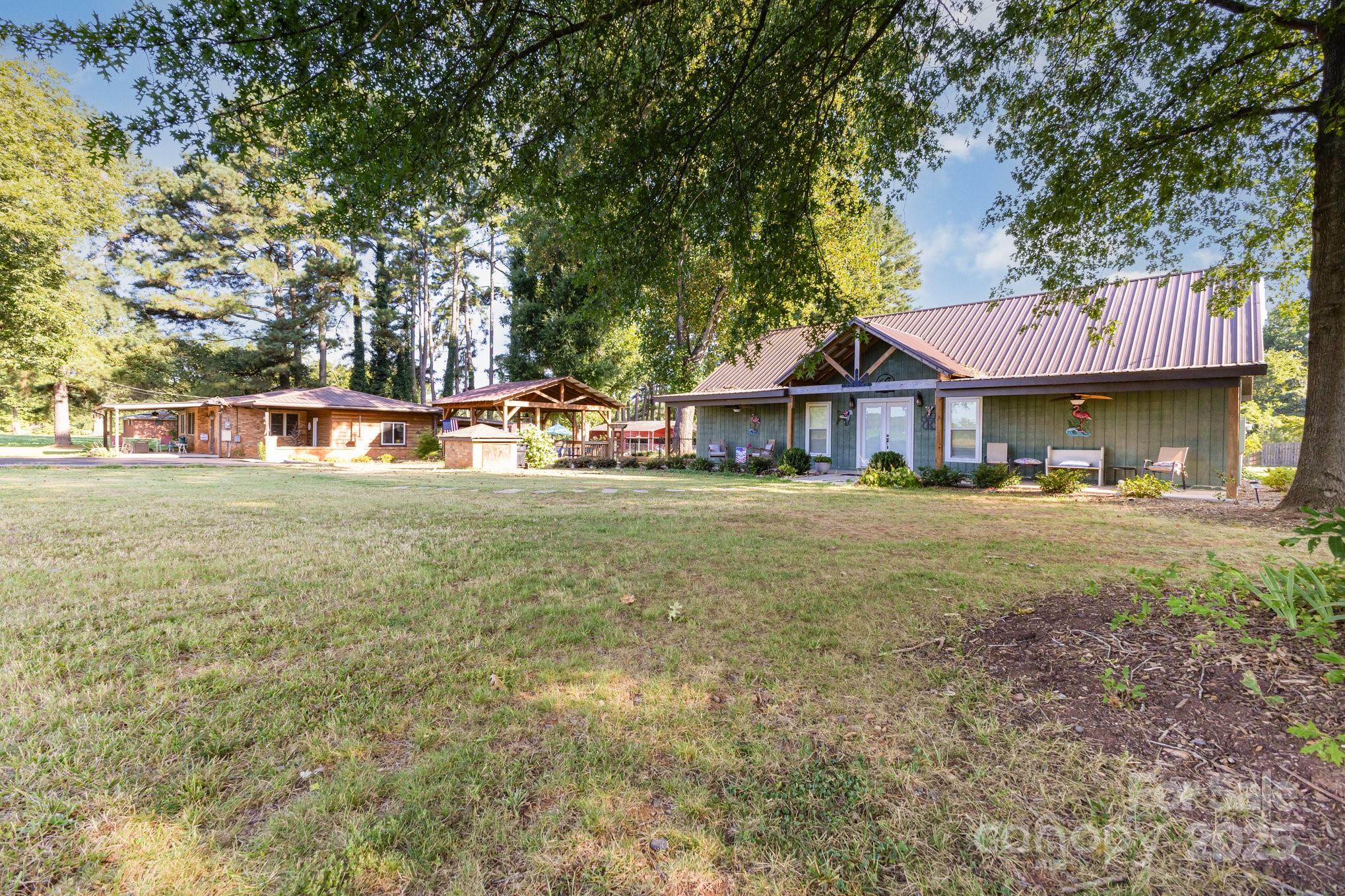 835 Holshouser Road